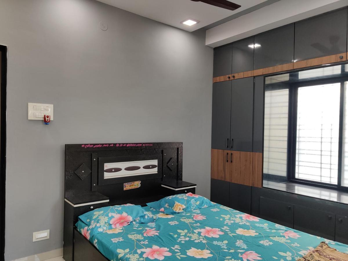 Rajlakshmi Niwas Apartment Solapur Exterior foto